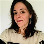 Supporto i miei studenti nella conversazione della lingua inglese, riuscendo finalmente sentirsi più sicuri.